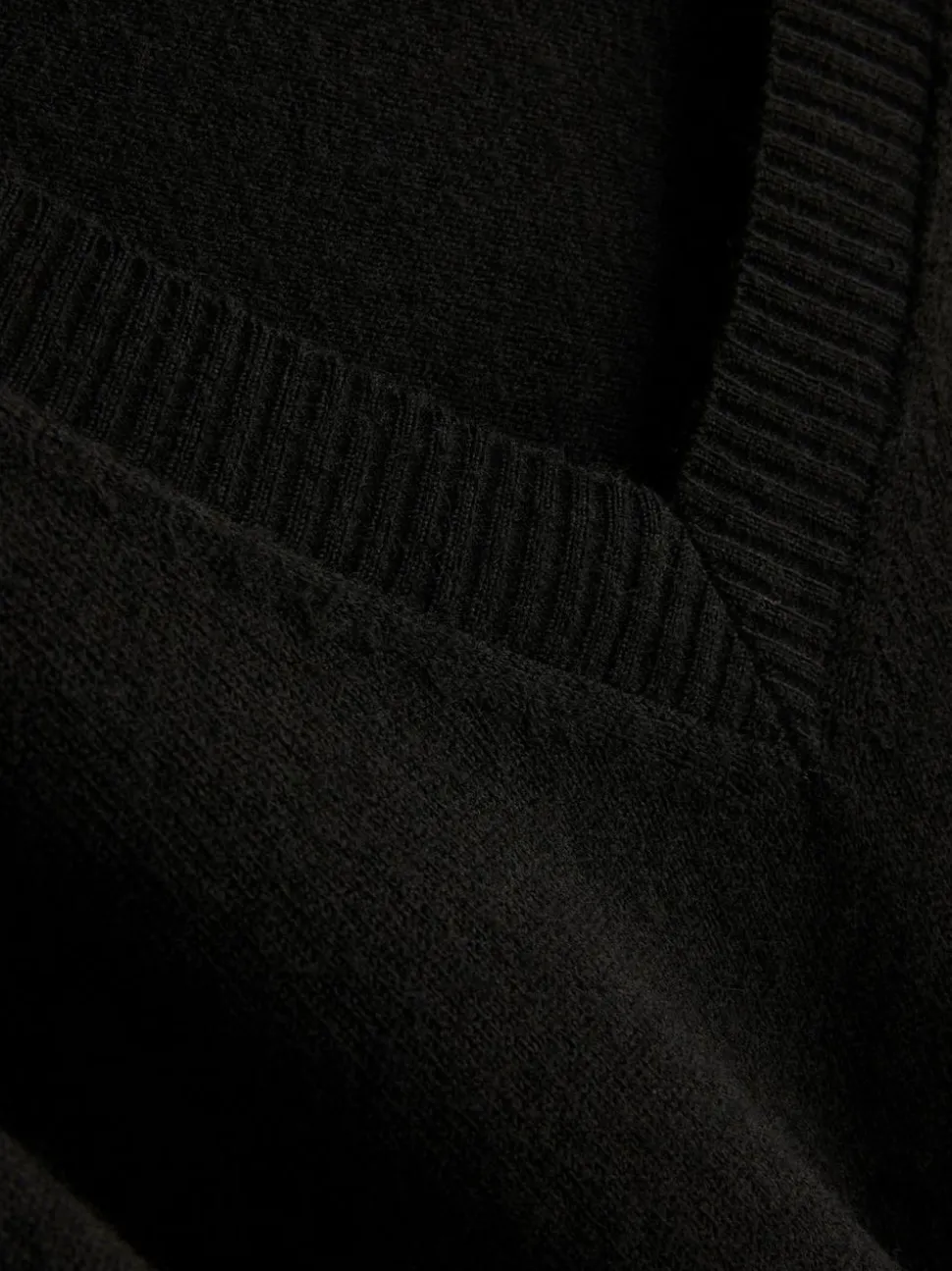 Strickpullover mit V-Ausschnitt
