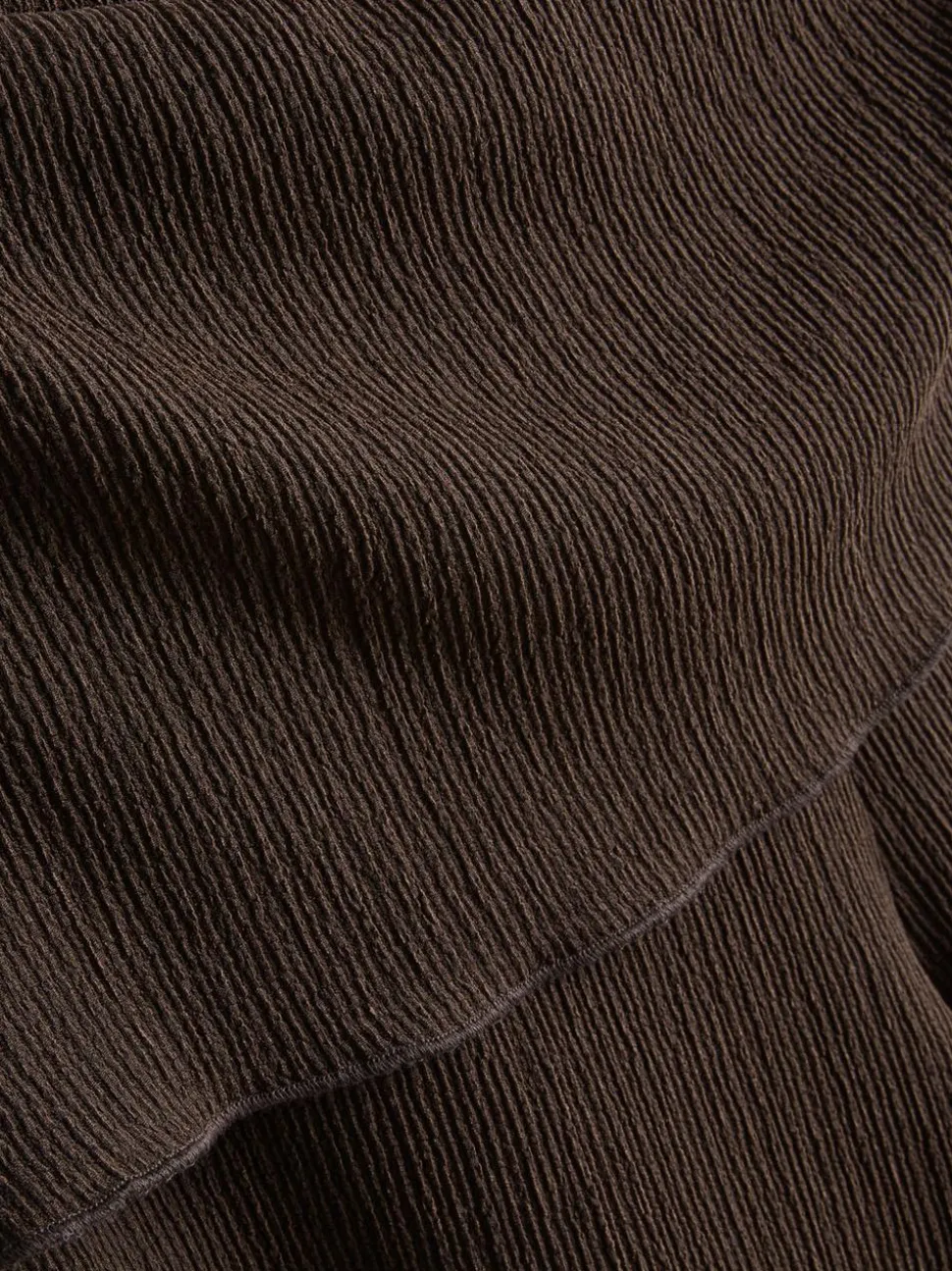 Strukturierte, ausgestellte Leggings mit Umschlag