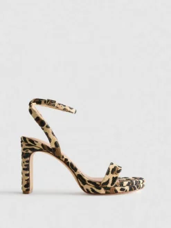 Strukturierte Plateau-Heels mit Leopardenmuster