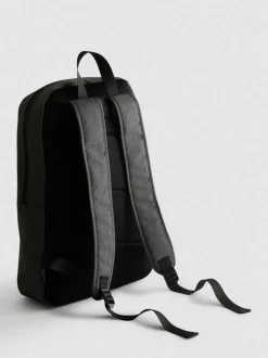 Strukturierter Rucksack mit Reißverschluss