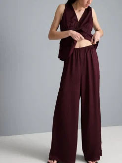 Strukturierte Satinhose mit geradem Bein