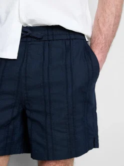 Strukturierte Shorts mit Kordelzug
