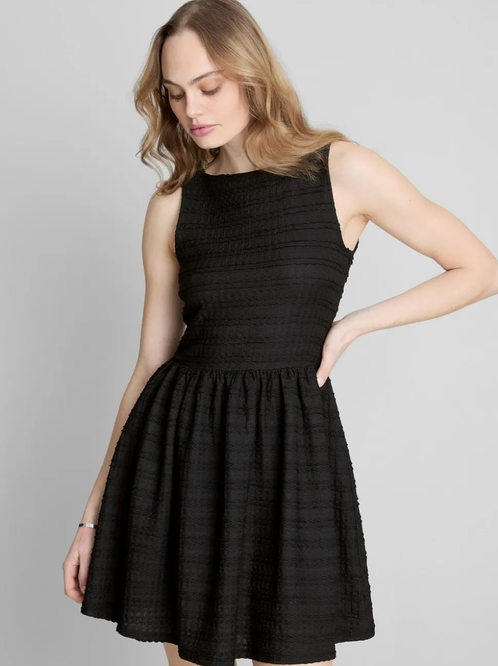 Strukturiertes Minikleid in Knitteroptik