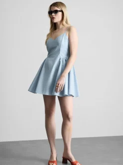 Strukturiertes Minikleid in Korsagen-Optik