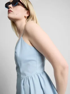 Strukturiertes Minikleid in Korsagen-Optik