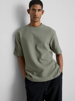 Strukturiertes T-Shirt mit geradem Schnitt
