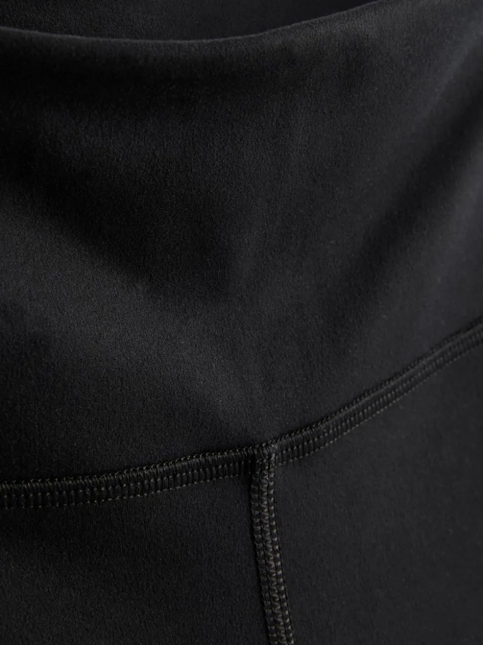 Stützende Active-Leggings mit hohem Bund und ausgestelltem Bein
