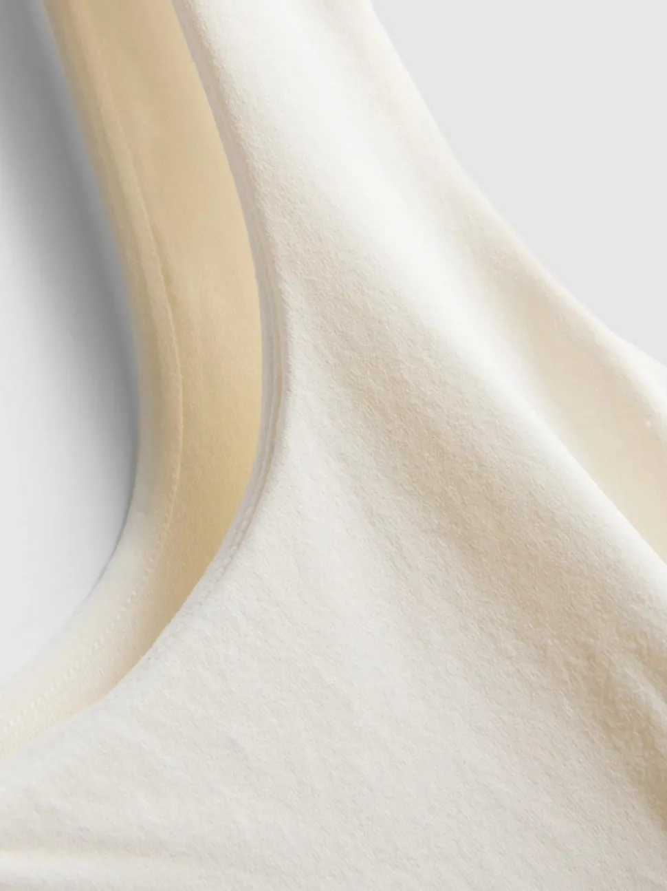 Superweiches, kurzes Tanktop