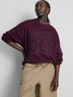 Sweatshirt aus Baumwollmischung mit karierter 83-Stickerei