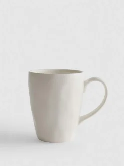 Tasse mit geriffeltem Finish