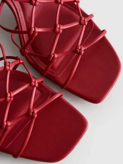 „The Edit“ Sandaletten in Flechtoptik mit Stiletto-Absatz