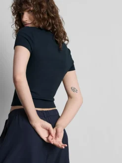 The Primark Scene | Baby-T-Shirt mit hohem Baumwollanteil und V-Ausschnitt
