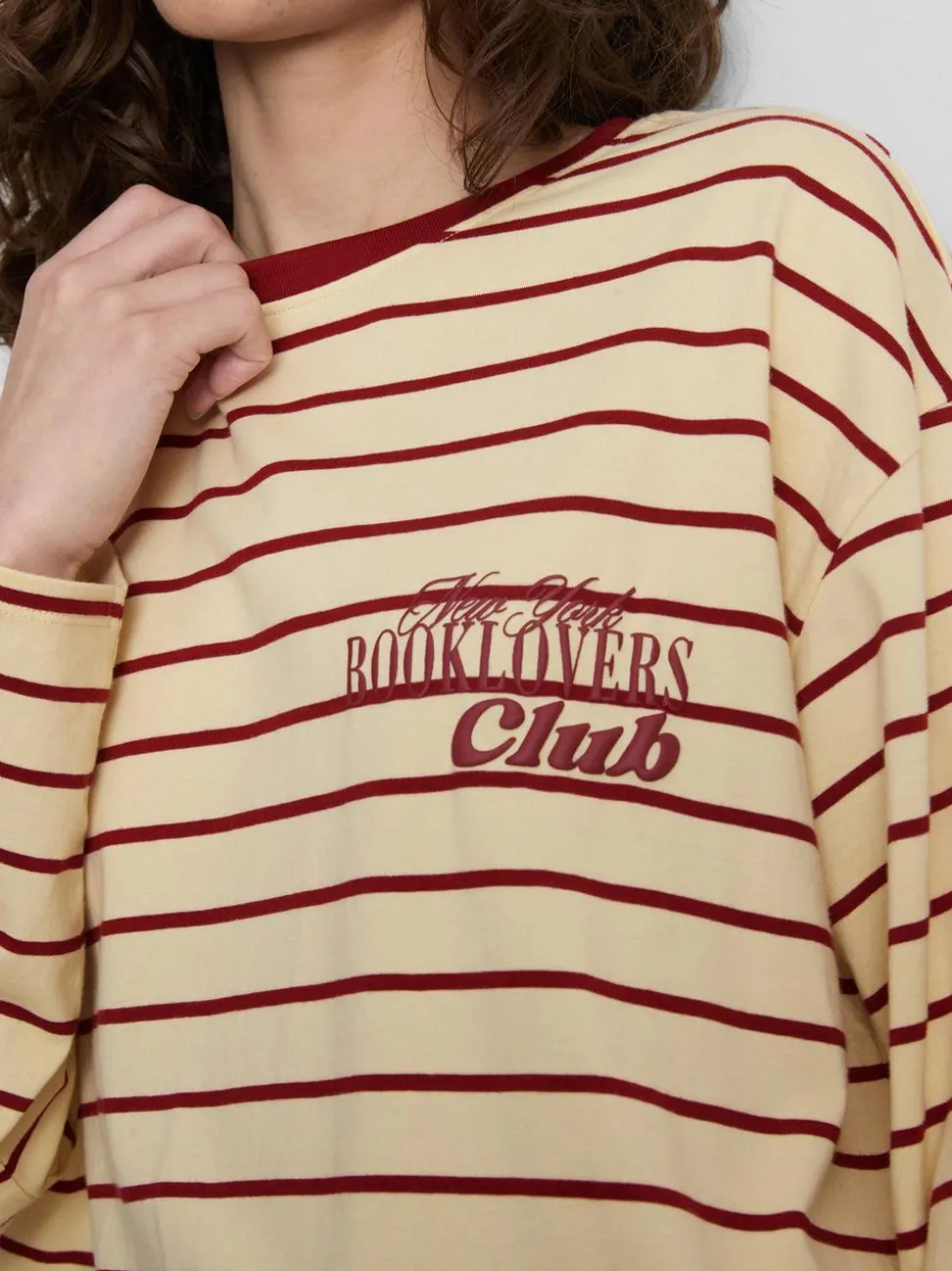The Primark Scene | Gestreiftes Langarmshirt mit Grafik