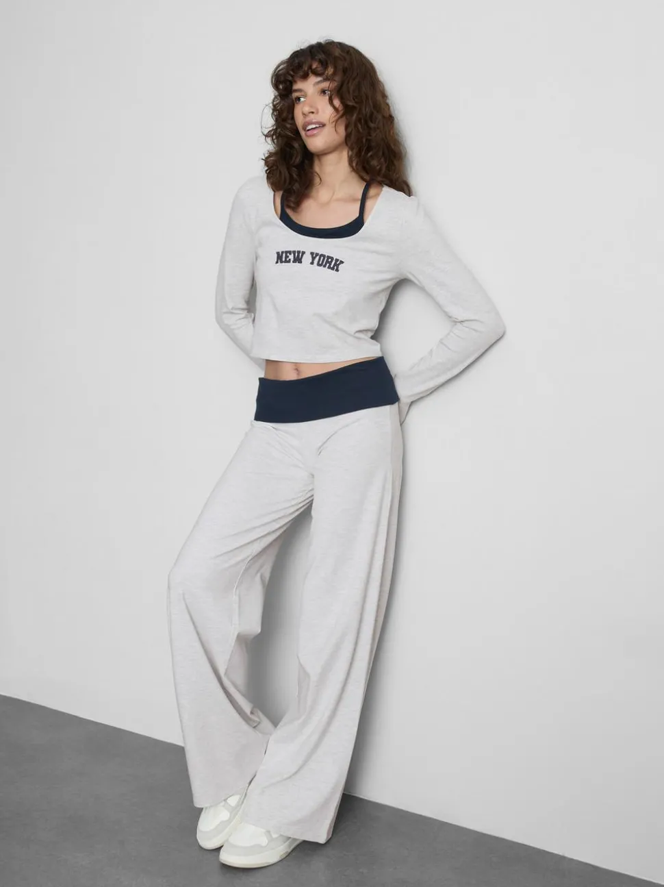 The Primark Scene | Hose mit weitem Bein und umgeschlagenem Bund