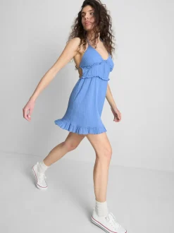 The Primark Scene | Minikleid in Knitteroptik mit Rüschen