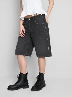 The Primark Scene | Nietenbesetzte Jorts aus Baumwoll-Denim