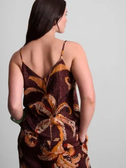 Trägertop aus Satin in Knitteroptik mit Blumenmuster