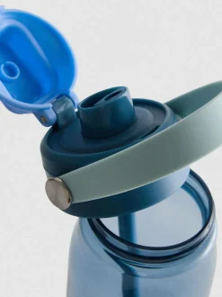 Trinkflasche in Blockfarben