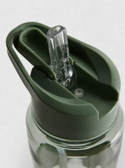 Trinkflasche mit Strohhalm