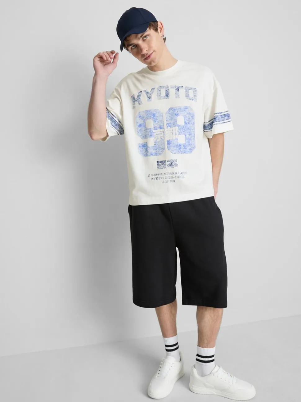 T-Shirt mit Kyoto-Grafik