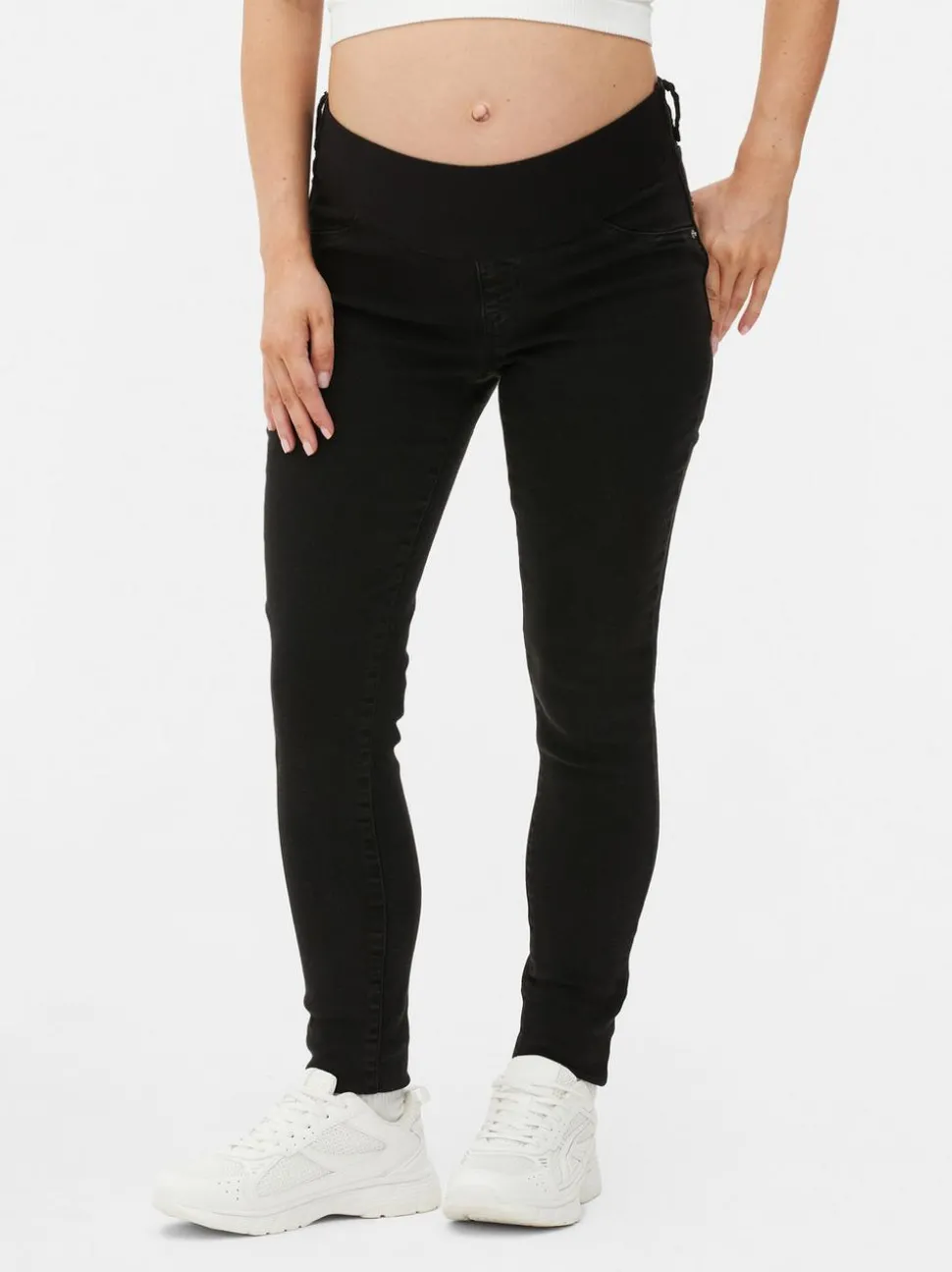 Umstandsjeans mit Unterbauch-Bund