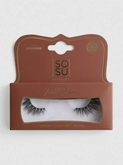 Volumiöse, künstliche „Sosu Cosmetics“ Wimpern