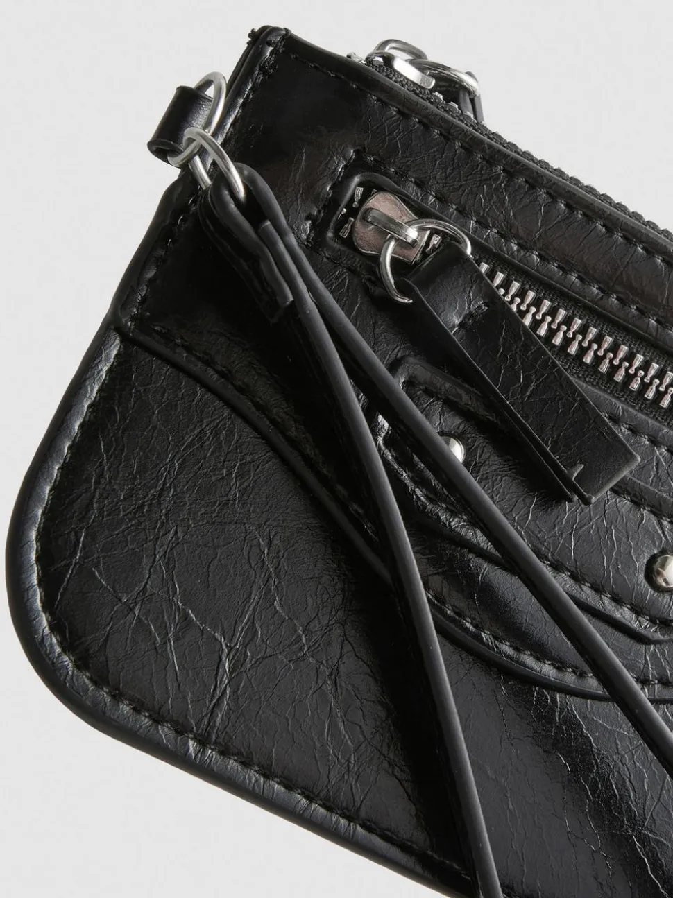 Wristlet-Tasche in Lackoptik