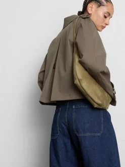 Zweireihiger, gerade geschnittener Trenchcoat